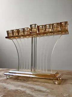 חנוכייה דגם אופק | מוזהבת