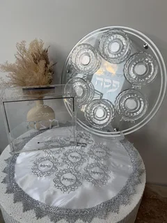 צלחת סימנים קופסה למצה וכיסוי פסח | כסף